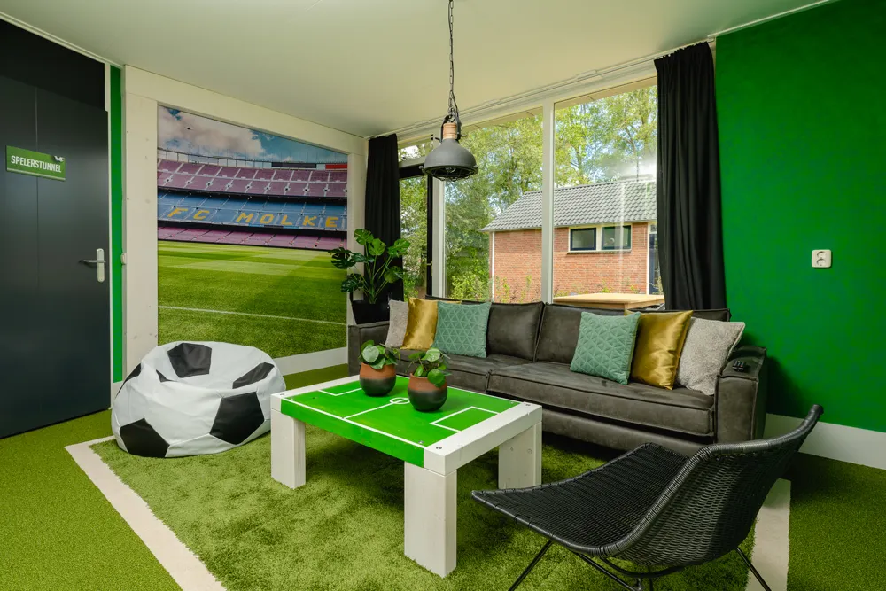 Child Bungalow | FC Mölke Stadium | 6 personen in Zuna