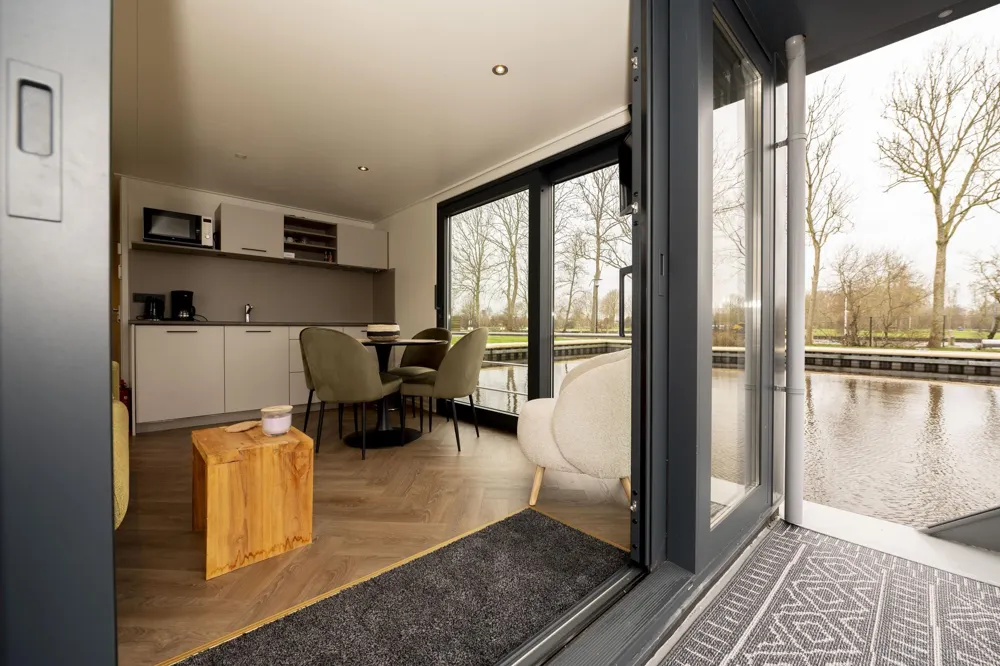 Woonboot - Paviljoenwei 4 | Sneek (Offingawier)